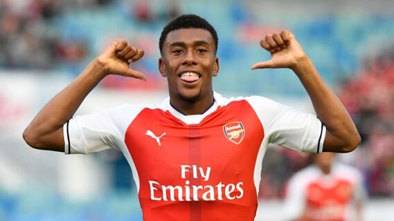 Arsenal Naikkan Gaji Alex Iwobi?