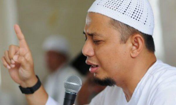 Rajin Shalat tapi Rezeki Seret dan Susah Jodoh? Ini Nasihat K.H Arifin Ilham