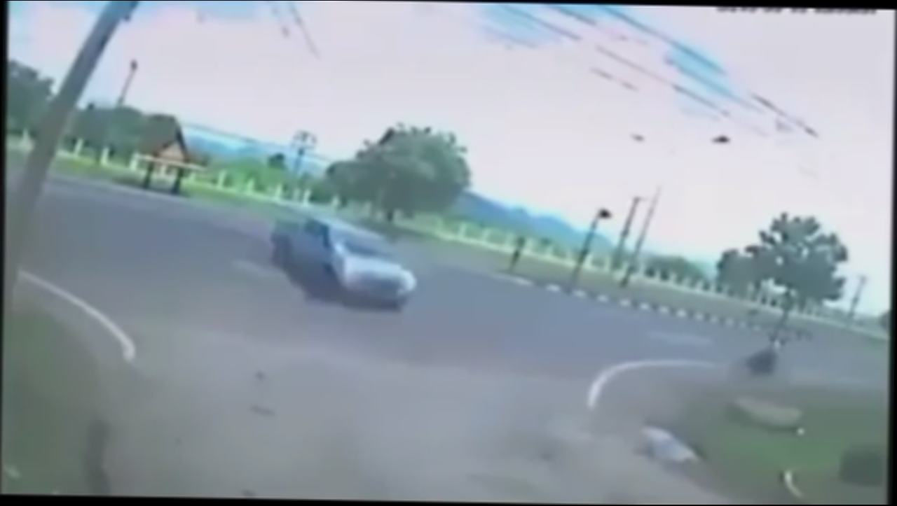 Roh keluar setelah kecelakaan motor 2016