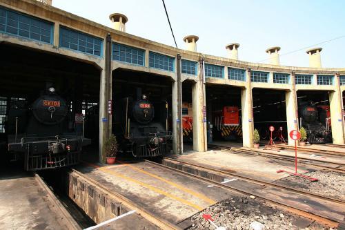 Di Taiwan ada Stasiun Kereta Berbentuk Kipas
