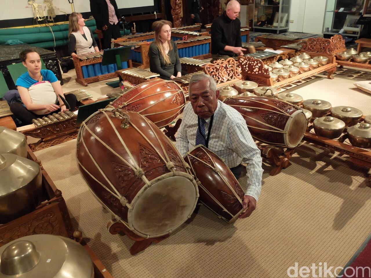 Dedikasi Mbah Sugito Untuk Gamelan