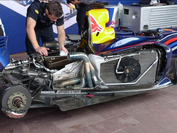 Begini Cara Engineer Tim Formula 1 Membuat Baut