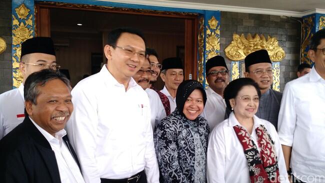 Pengakuan Megawati Saat Partai Lain Ributkan Risma dan Ahok
