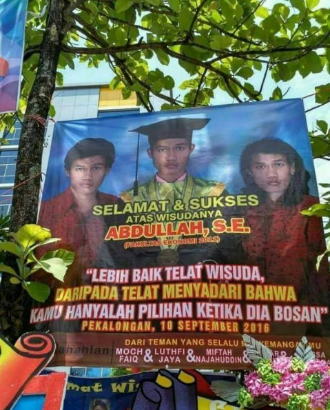 25 Tulisan spanduk peringatan ini lucunya nggak ketulungan, kocak abis