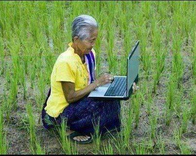 Mengapa Manusia Terlena Oleh Teknologi