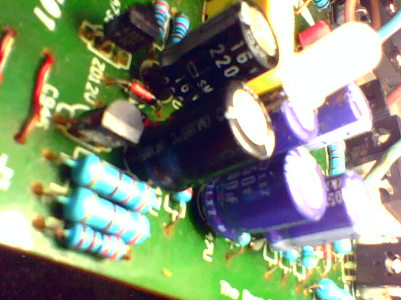 Suara Vocal Bocor di Subwoofer Tambahan Pada Kit Power 400Watt Stereo??
