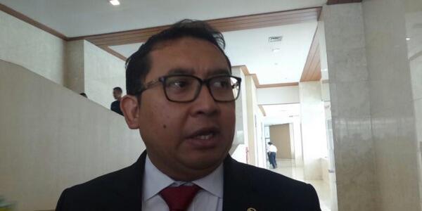 Fadli Zon: Kehadiran Presiden Bikin Gagal Fokus, Ini Mau Menutupi Isu Apa?