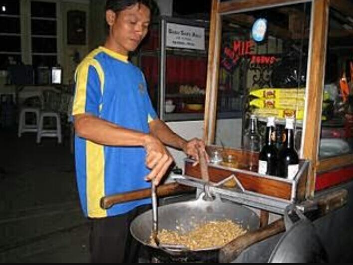 Selain Rendang, Beberapa Makanan Asal Indonesia ini Juga Terkenal Di Luar Negeri