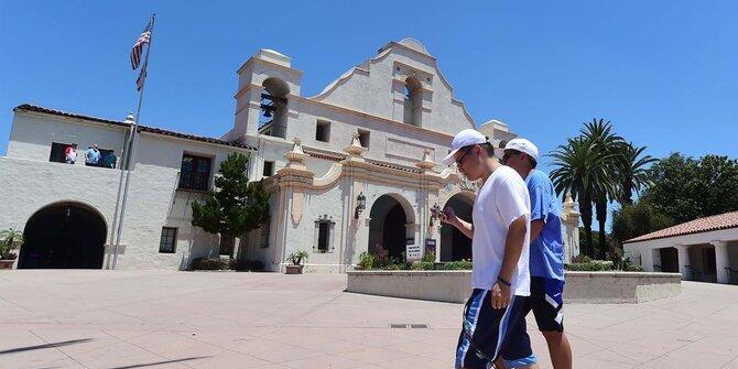 Lima cerita pemain Pokemon Go selamatkan orang lain