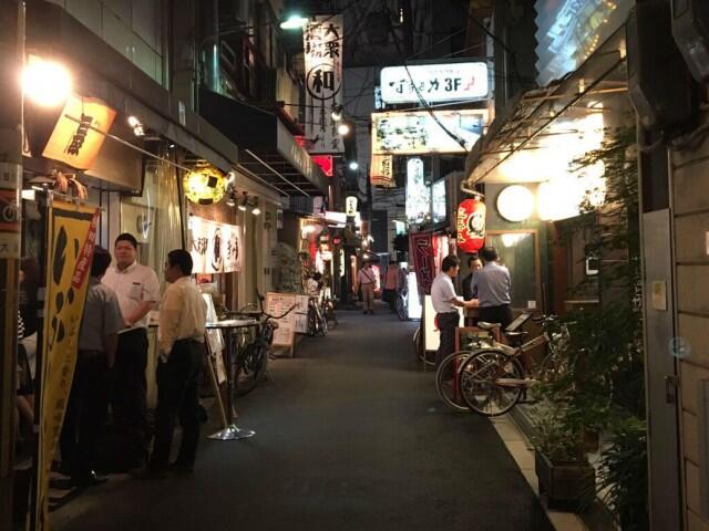 Bosan Tempat Nongkrong Biasa Gan? Ini 3 Bar dan Restoran “Tersembunyi” Hot di Osaka!