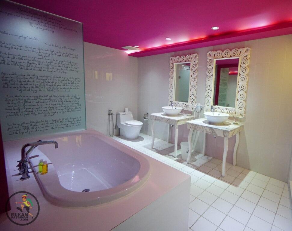 Mengenal Hotel Tematik Wonderland Di Bali Pertama di Indonesia