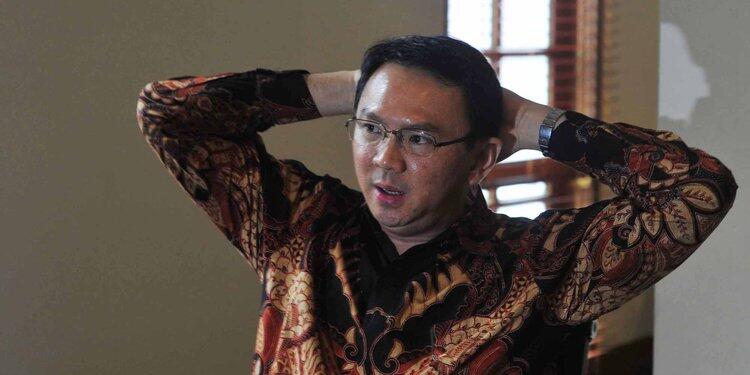 Pasang badan Ahok soal Surat Al Maidah terus lanjut ke jalur hukum