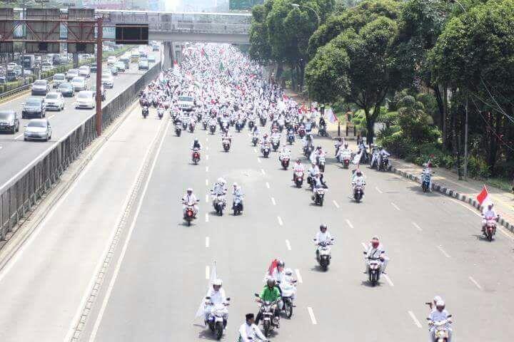 (Breaking news) Demo ahok di balaikota hari ini 