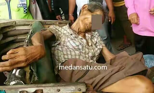 Sedih! Kakek di Medan Area Ini Hidup dan Tewas di Atas Becak, Lihat Fotonya…