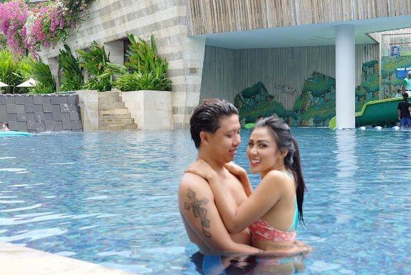 Ini Kenapa Hanya Butuh 7 Hari Untuk Rey &amp; Pablo Menikah