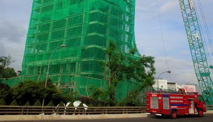 Tetap Saja Kokoh, Pekerja Diberi 90 Hari untuk Merobohkan Gedung ‘Hantu’