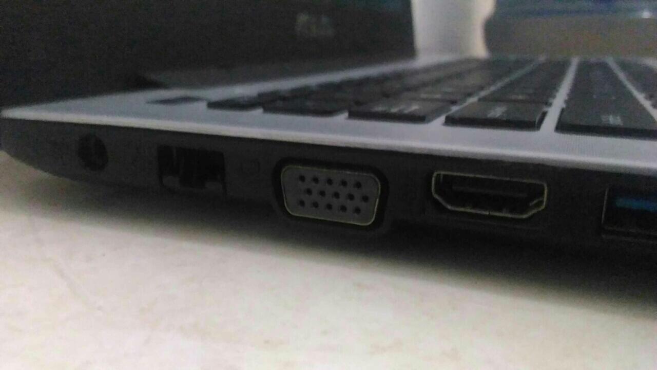 &#91;ERC&#93; REVIEW : Alasan Ane Untuk TAK Menyukai Body ASUS A455L !
