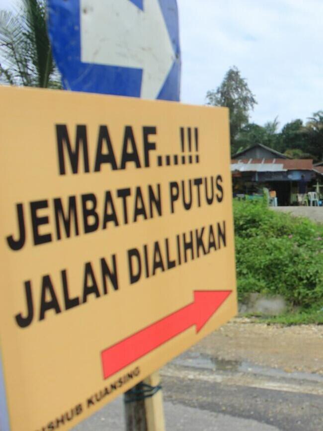 Jembatan Kuning di Bali Ambruk Diduga karena Pondasi yang Pernah Direnovasi