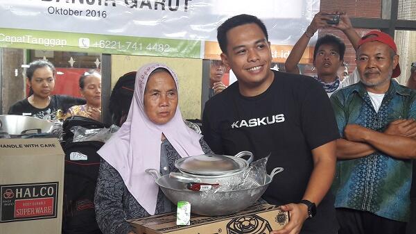 FR Penyerahan Donasi KASKUS PEDULI Banjir Garut Bersama ACT