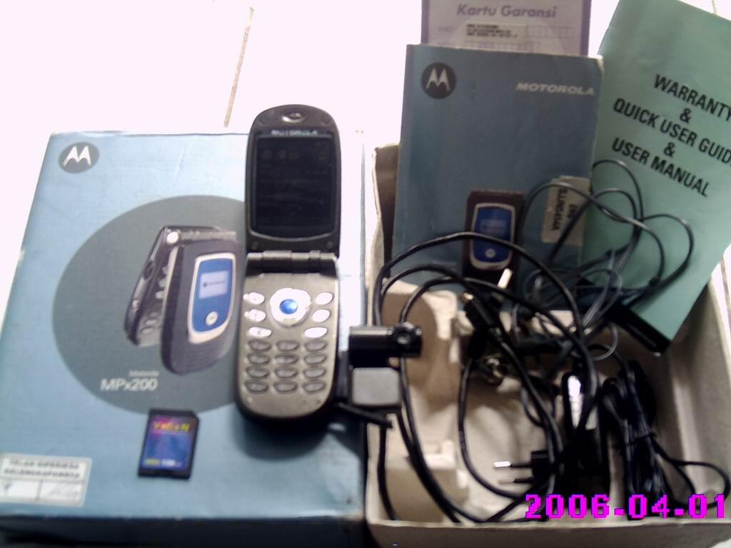 &#91;KEPO&#93; Motorola MPx 200, si Windows Phone Berkamera Unik #PowerofBeingDifferent
