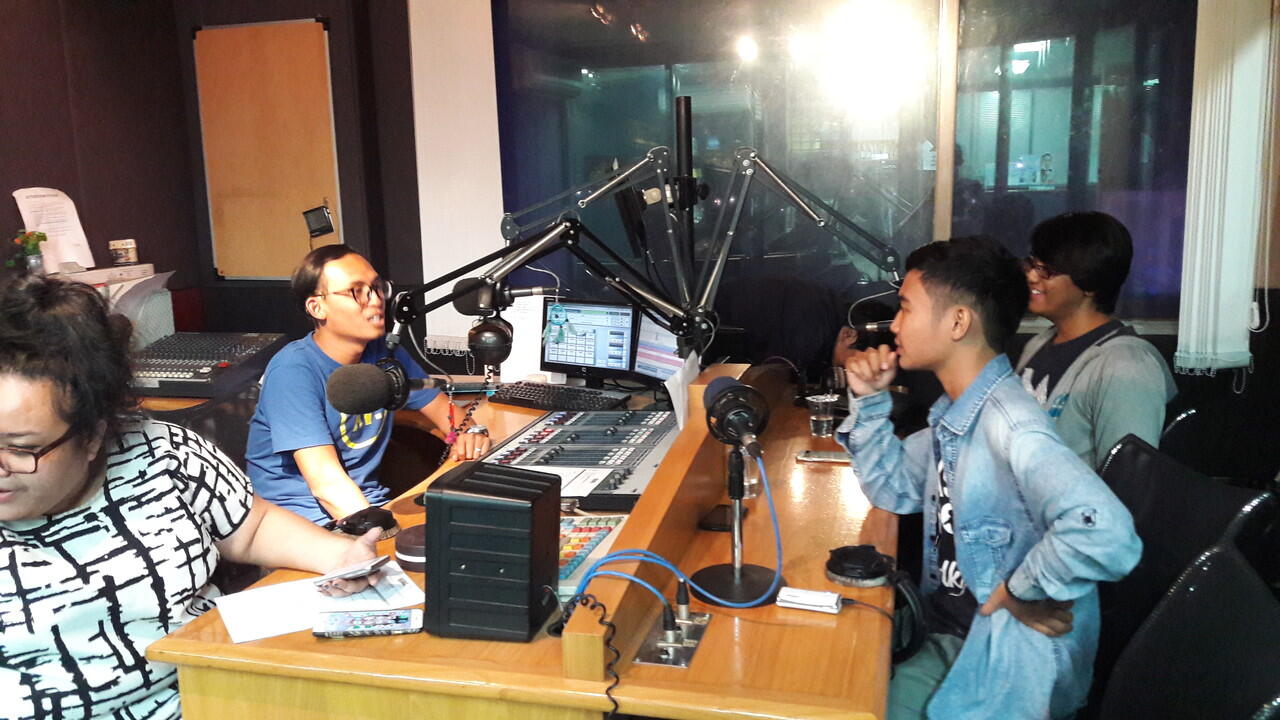 FR Bekasi Beatbox Kaskus Onair Di Kompak Bareng 101.4 Trax FM 