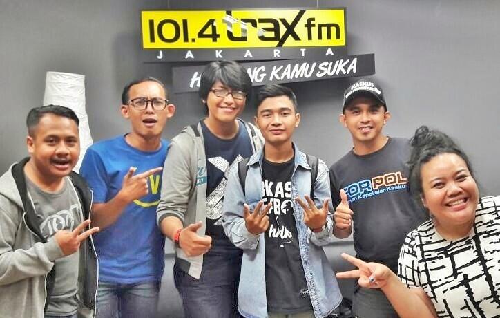 FR Bekasi Beatbox Kaskus Onair Di Kompak Bareng 101.4 Trax FM 