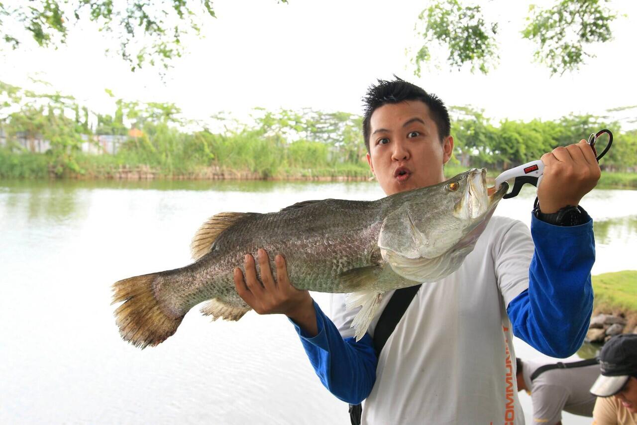 &#91;FR&#93;6th Anniversary KFC Regional Surabaya - Mancing Bareng Sampe Gempor &#91;/FR&#93;