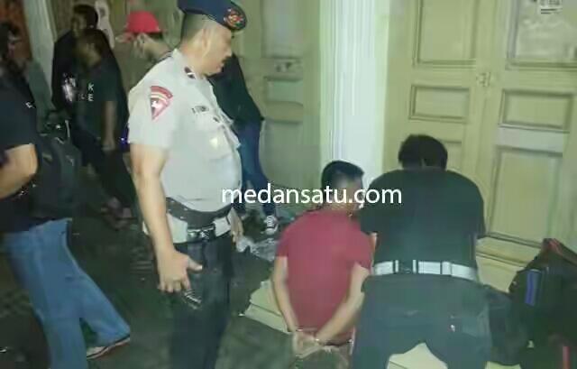 Bandar Sabu 100 Kg Ditembak Mati BNN di Medan Sunggal, 2 Nyerah. Lihat Foto-fotonya