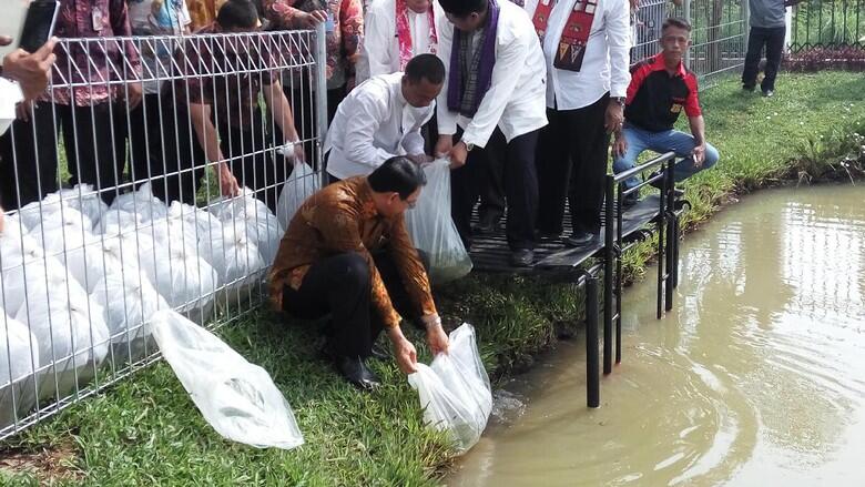 Ahok Klaim Orang Jakarta Paling Bahagia se-Indonesia