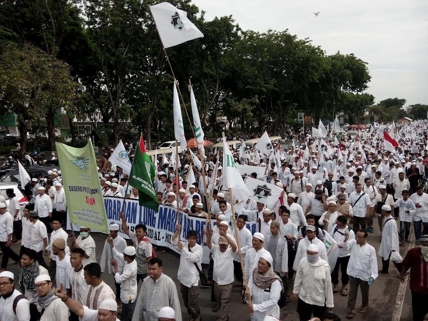Ribuan Pendemo Tolak Ahok, Lalu Lintas Surabaya Normal