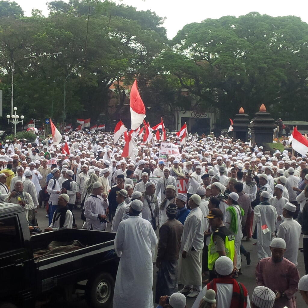 Ribuan Pendemo Tolak Ahok, Lalu Lintas Surabaya Normal