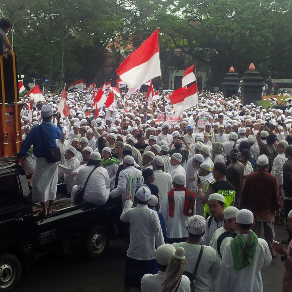 Ribuan Pendemo Tolak Ahok, Lalu Lintas Surabaya Normal