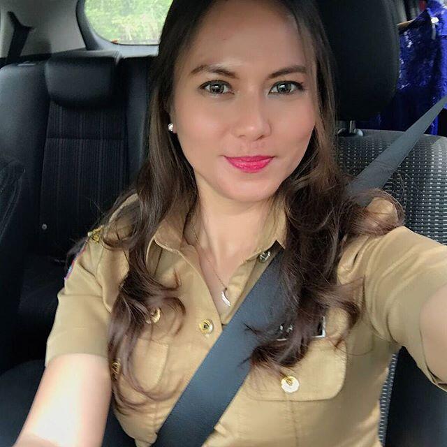 Wuidih, PNS Cantik Ini Membuat Kita Susah Berkedip