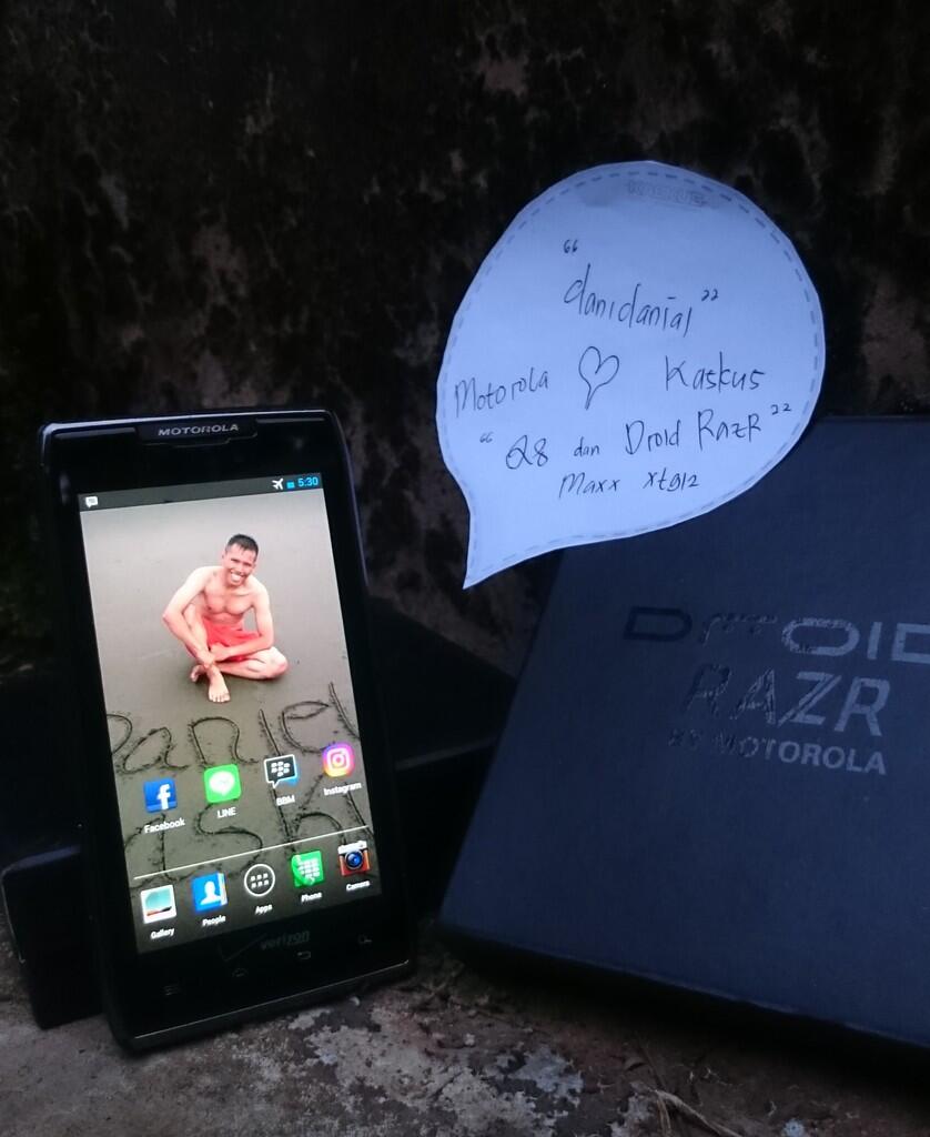 &#91;KasQuiz KEPO&#93; Motorola ! Handphone Badak tahan Banting
