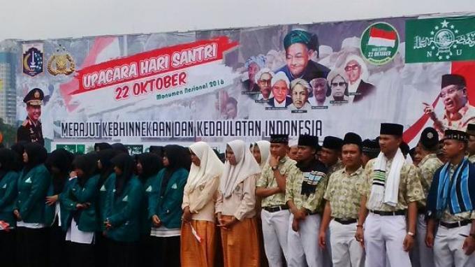 Ribuan Santri Hadiri Apel Hari Santri Nasional di Monas