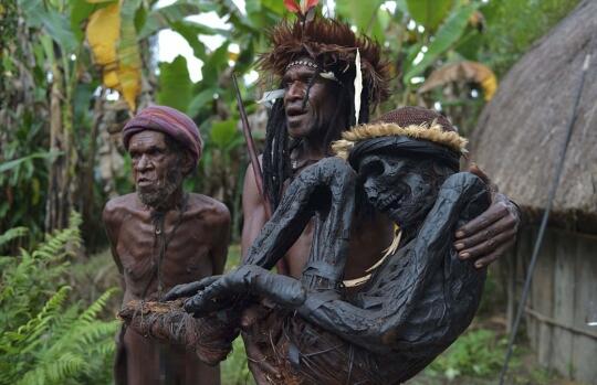 mumi suku dani di papua