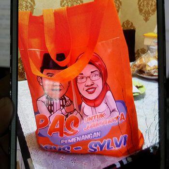 Beredar Goody Bag Sembako AHY-Sylvi, Agus: Itu Semangat Relawan