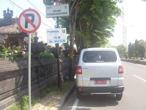 12 Hukuman bagi pelanggar parkir ini lucu sekaligus bikin kapok.