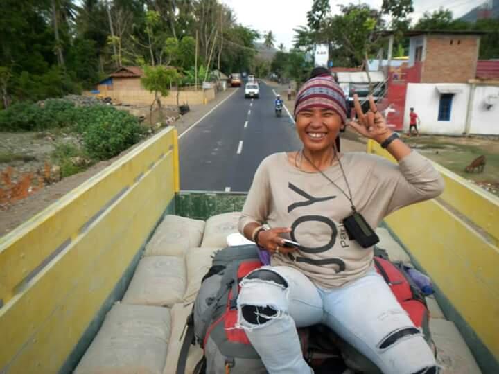 HAPPY AJA GANSIS
KITA NJALANIN NIH HIDUP INI