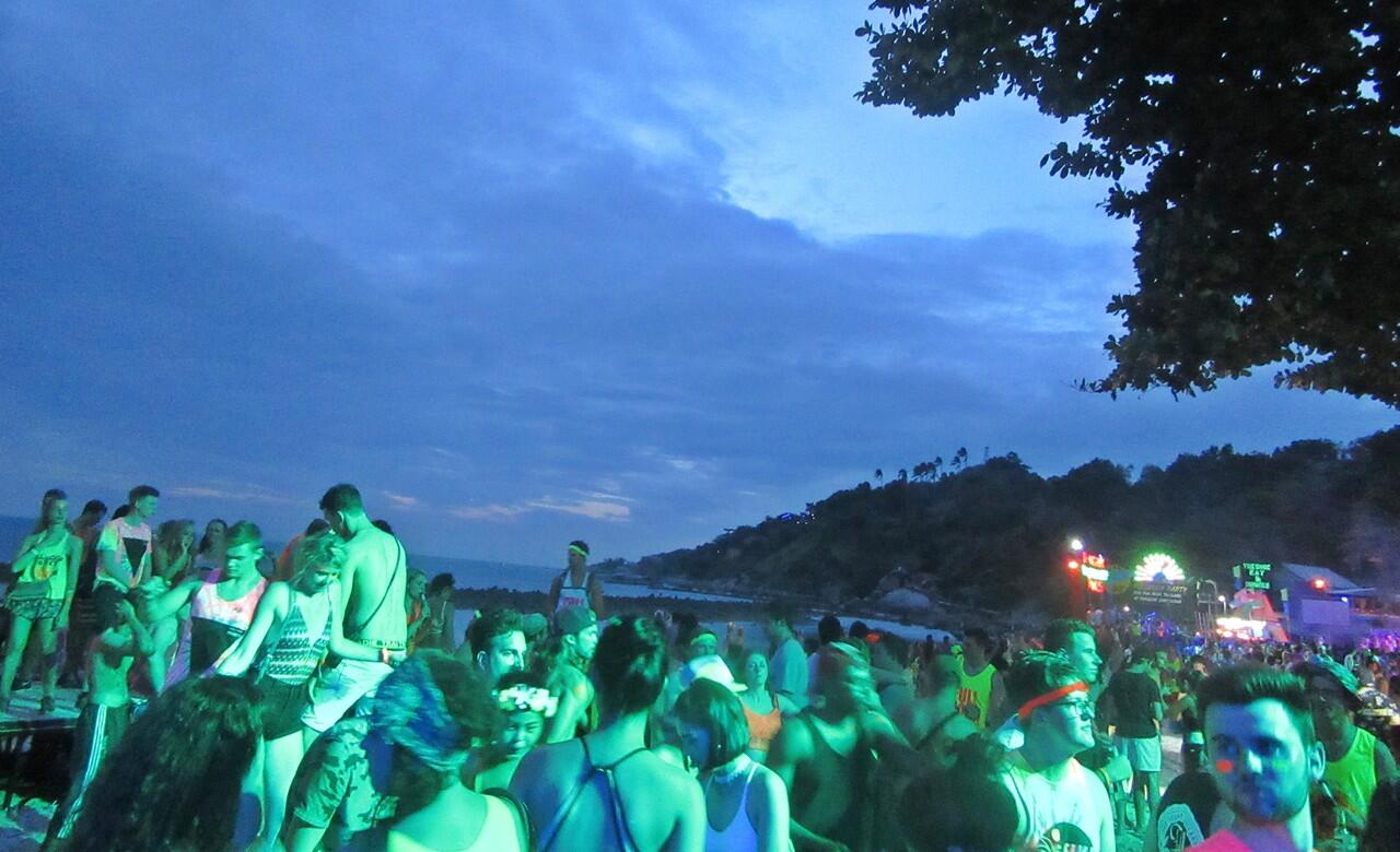 Full Moon Party, Koh Phangan, Thailand. (Pesta Malam Bulan Purnama)