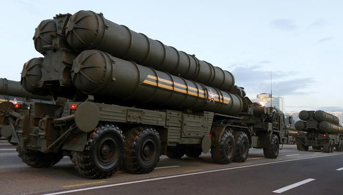 India and Russia Ink S-400 Missile Air Defense System Deal