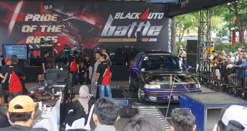 FR BlackAuto Battle Tangerang : Modifikasi Mobil-mobil Super Keren Gan!!!