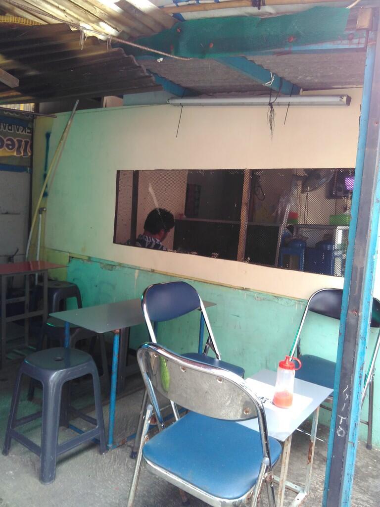 Fenomena Warkop dengan fasilitas wifi