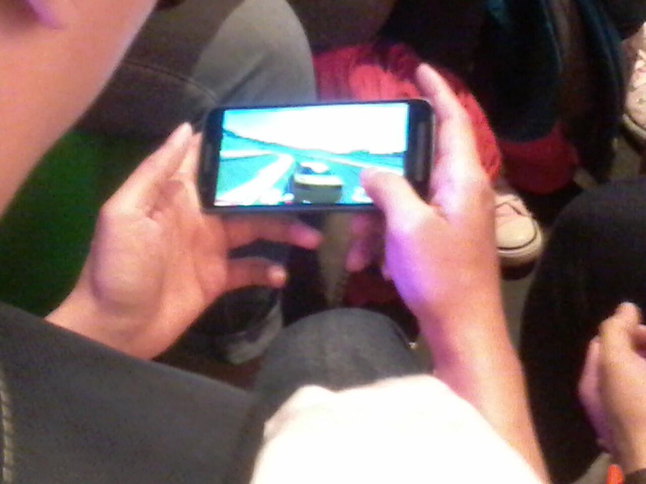 &#91;Field Report&#93; Moto E 3 Power yang Penuh Warna