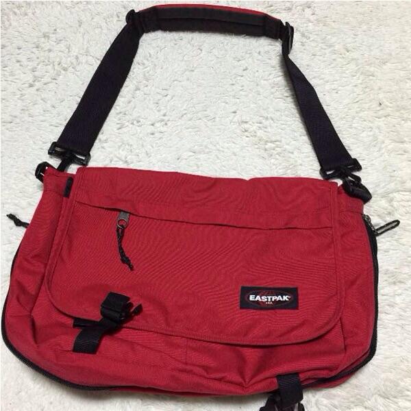 Terjual EASTPAK messenger bag/sling bag KASKUS