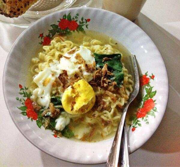 Makanan & Minuman yang Cocok di Musim Hujan (brrrr....)