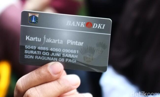 Anies Janji ke Warga KJP dan KIP Dibagi Bersamaan, Ahok: Tak Baik Berlebihan