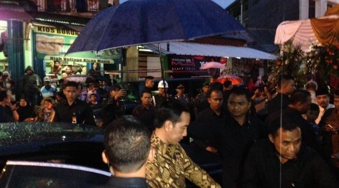 Jokowi Kejutkan Pasangan Pengantin di Depok