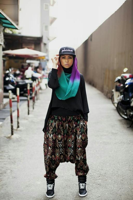 11 Tipe Cewek Ketika Dilihat dari Caranya Memakai Hijab, Kamu yang Mana?