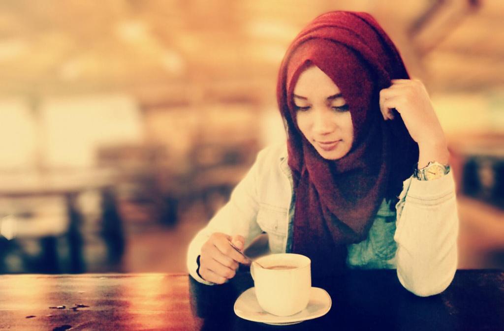 11 Tipe Cewek Ketika Dilihat dari Caranya Memakai Hijab, Kamu yang Mana?